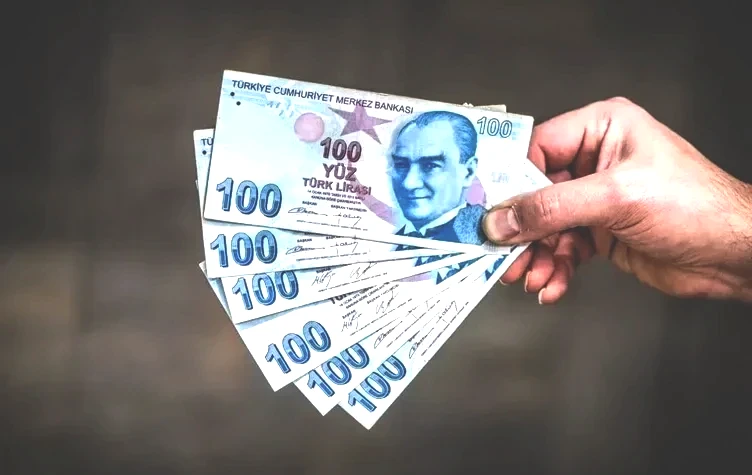 Ayın 17,18,19,20,21,22,23,24,25,26,27,28’inde emekli maaşı alanlar dikkat! Ödemeler başladı! İşte emekli maaşı ödeme takvimi